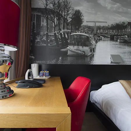 Bastion - Europoort Ξενοδοχείο