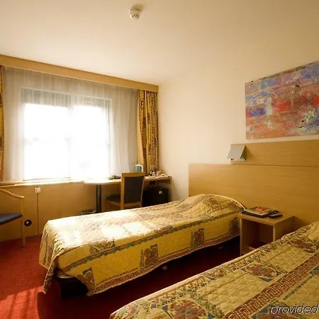 Bastion - Europoort 3*