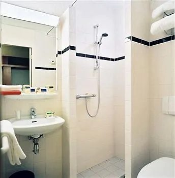 Hotel Bastion - Europoort 3*